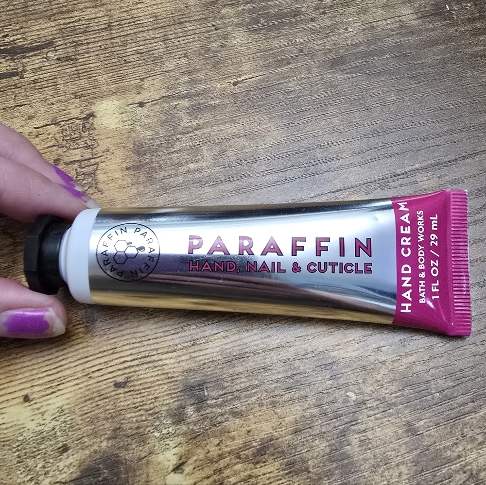 New Bath And Body Works Paraffin Hand, Nail & Cuticle Cream 1 Fl Oz